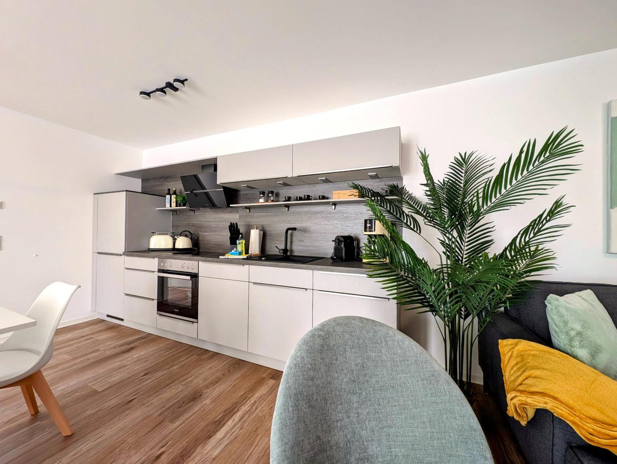 Bohnapartments - Nordkap-Suiten - Gratis Parkplatz - Moderner Neubau - Erdgeschoss - Fussbodenheizung Erfurt Esterno foto