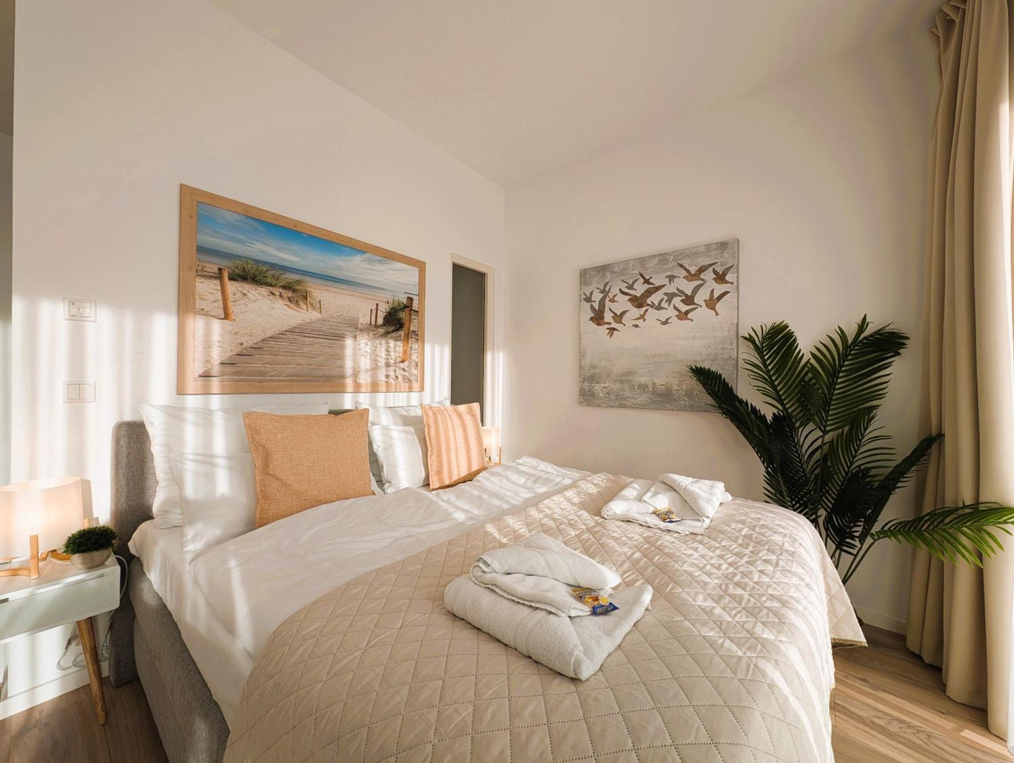 Bohnapartments - Nordkap-Suiten - Gratis Parkplatz - Moderner Neubau - Erdgeschoss - Fussbodenheizung Erfurt Esterno foto
